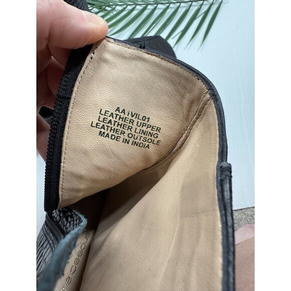 Andre Assous Women's Brown Leather Vilica Croc Print Chelsea Boots Size 7 NWOB - Picture 11 of 12